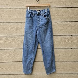 Madewell high waisted tapered pull-on jeans in Keefe wash size 26